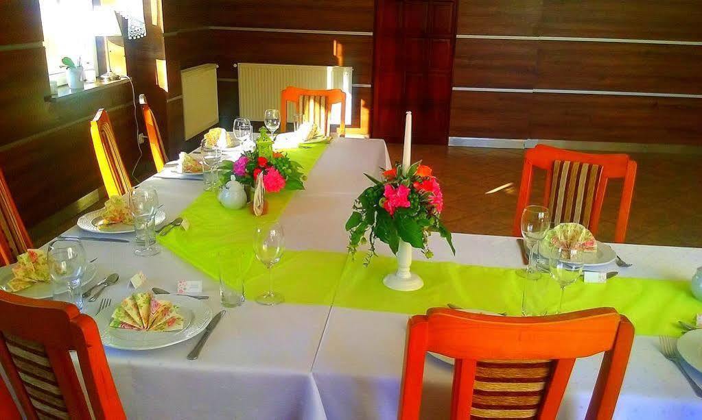 Hotel Milosz Restauracja, Basen Dla Dzieci, Sala Zabaw, Silownia 卡尔图济 外观 照片