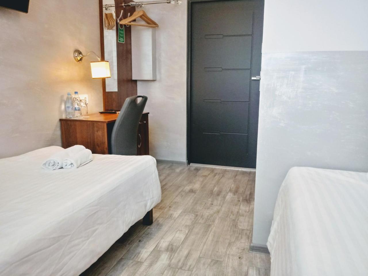 Hotel Milosz Restauracja, Basen Dla Dzieci, Sala Zabaw, Silownia 卡尔图济 外观 照片