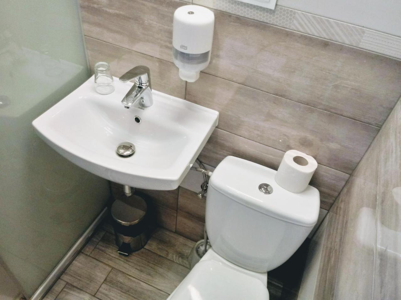 Hotel Milosz Restauracja, Basen Dla Dzieci, Sala Zabaw, Silownia 卡尔图济 外观 照片