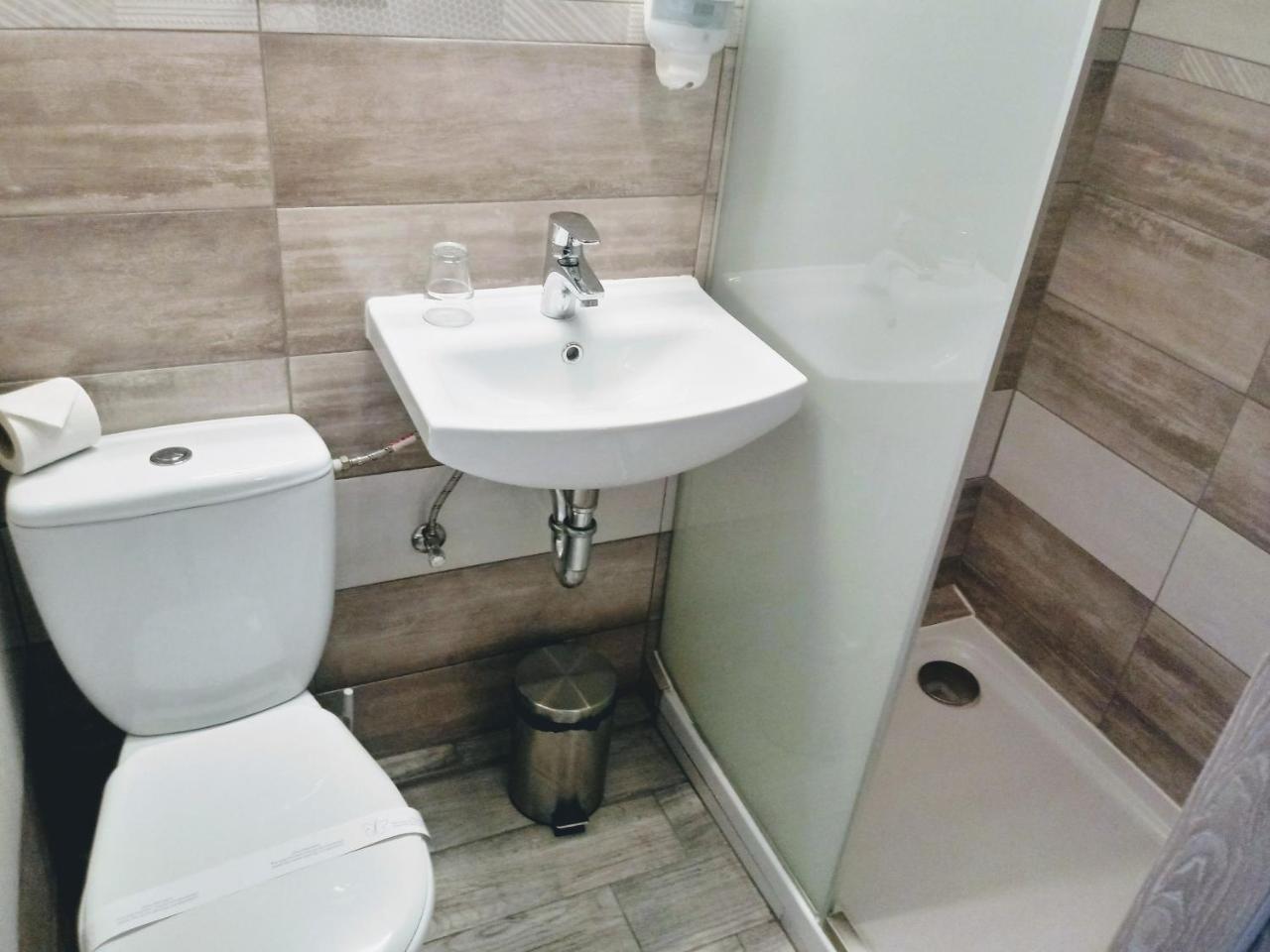 Hotel Milosz Restauracja, Basen Dla Dzieci, Sala Zabaw, Silownia 卡尔图济 外观 照片