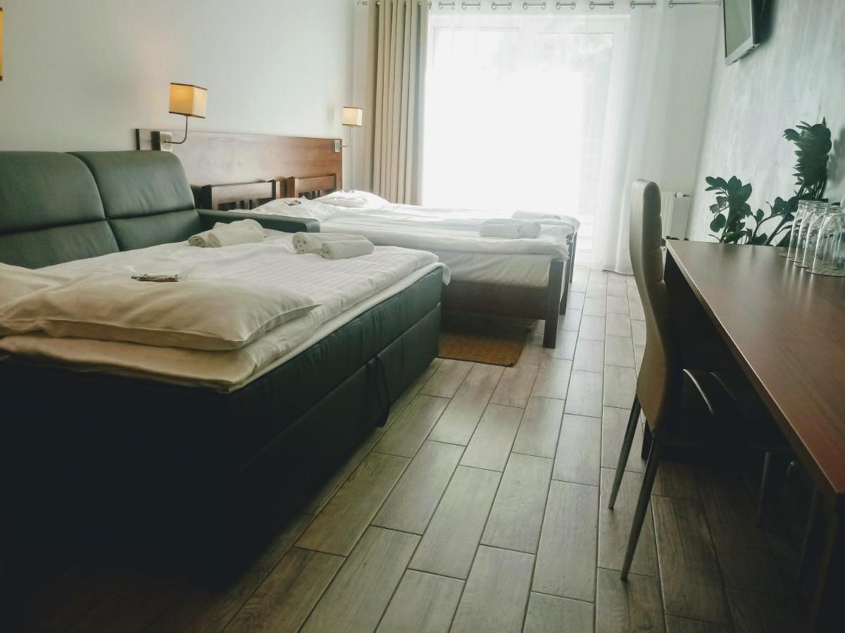 Hotel Milosz Restauracja, Basen Dla Dzieci, Sala Zabaw, Silownia 卡尔图济 外观 照片