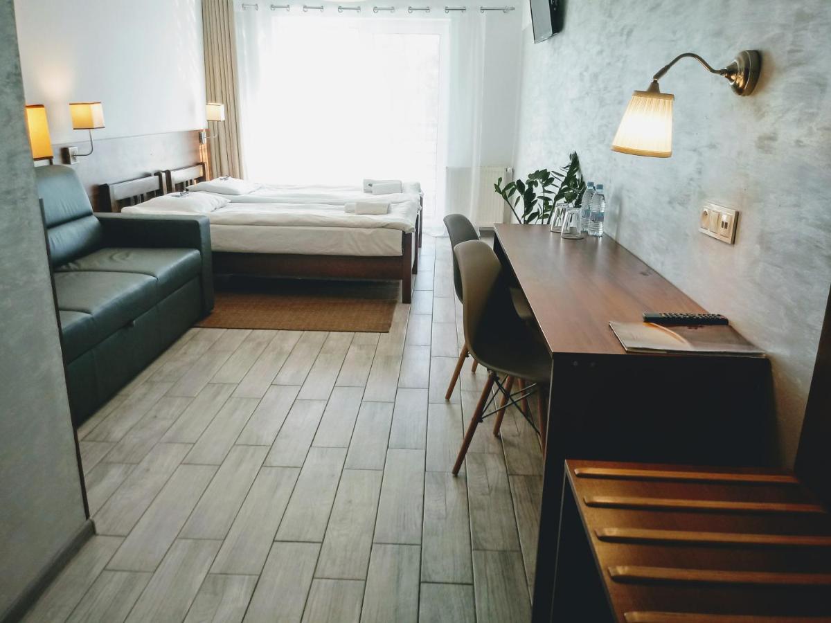 Hotel Milosz Restauracja, Basen Dla Dzieci, Sala Zabaw, Silownia 卡尔图济 外观 照片